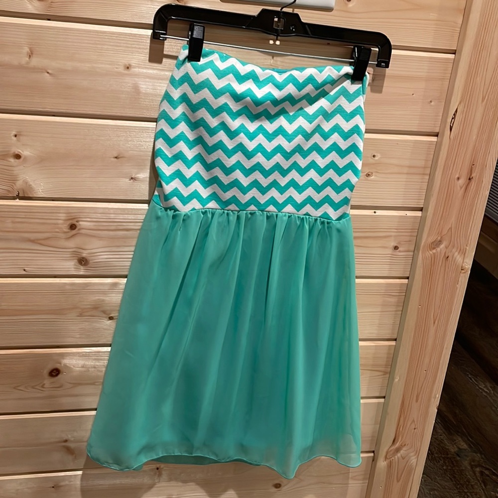 Strapless short dress